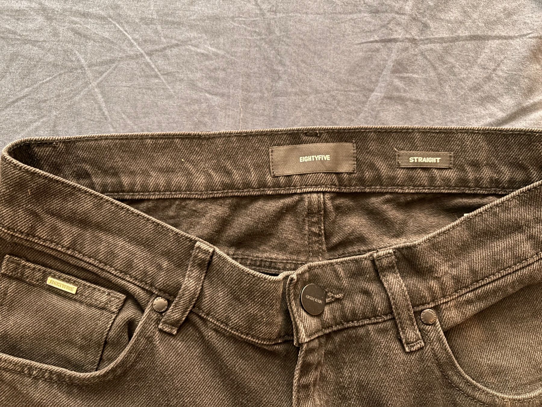 Jeans: Eightyfive Jeans – D'occasion à Erlenbach ZH par r_39 2