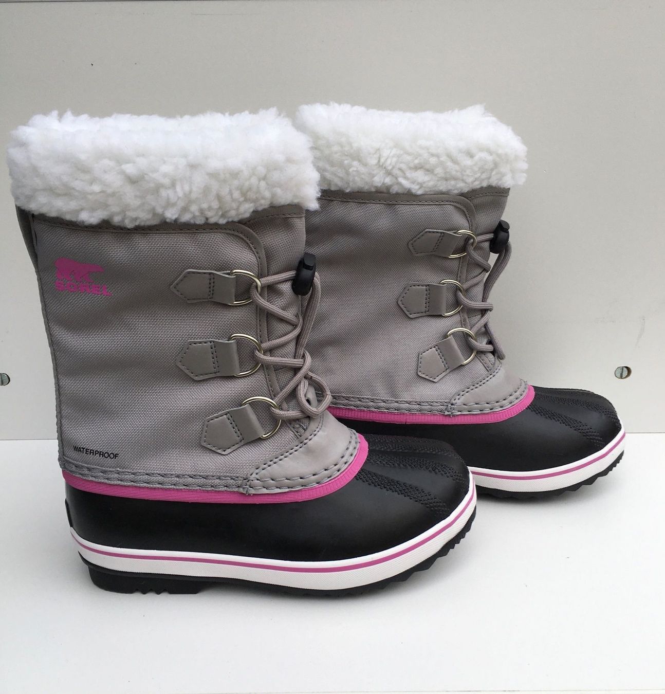 Sorel Schuhe für Mädchen: SOREL YOOT PAC NYLON WP Gr. 39  /   25 cm – Neu und originalverpackt aus Zürich von LIQUIDATOR.CP 1