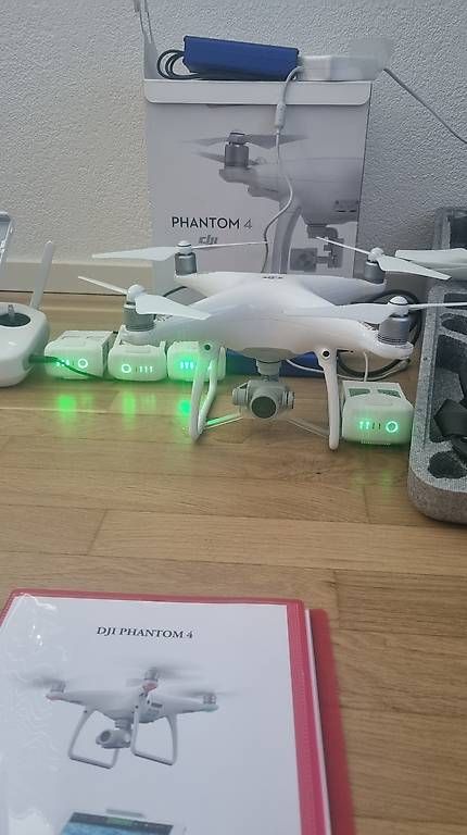DJI Modellismo RC: Drône DJI Phantom 4 – Usato da Vionnaz venduto da HERCE 3