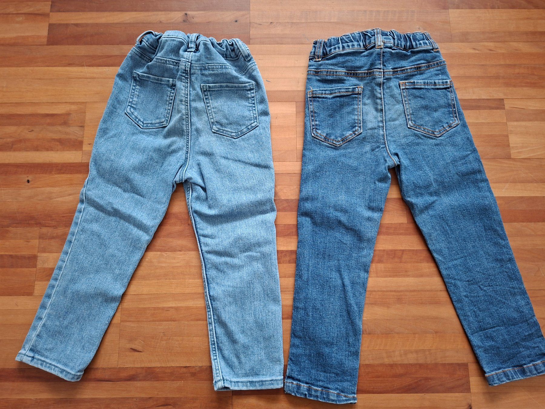 Pantalons: 2 Jeans Gr. 98 – D'occasion à Münchenbuchsee par lanereal 1