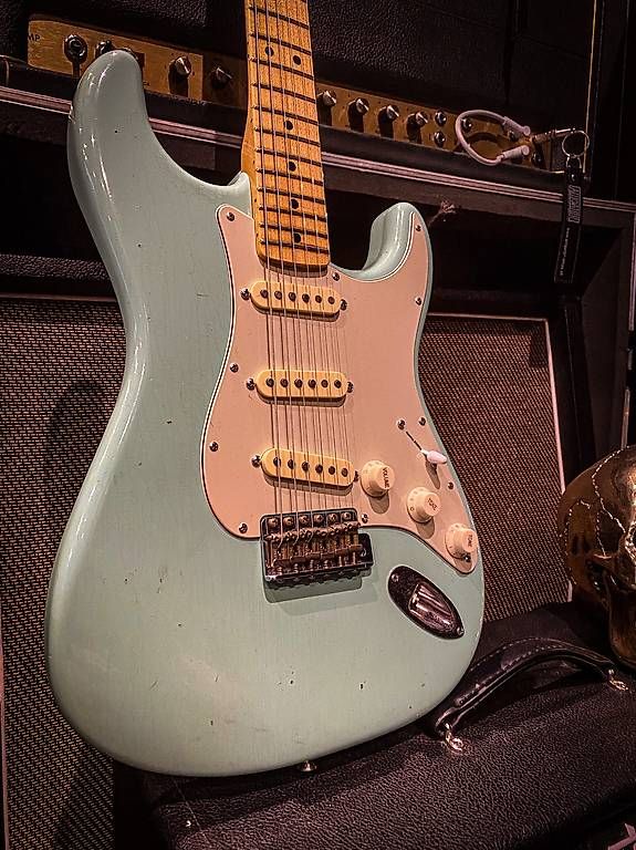 Fender Musikinstrumente: Fender Stratocaster custom shop 65 journey men 2019 – Gebraucht aus Montreux von Alligator-AMPS 2