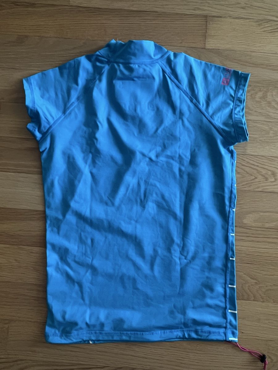Mystic Costumi da bagno & Bikini: Mystic Lycra Shirt Grösse S – Usato da Frauenfeld venduto da heyLani 2