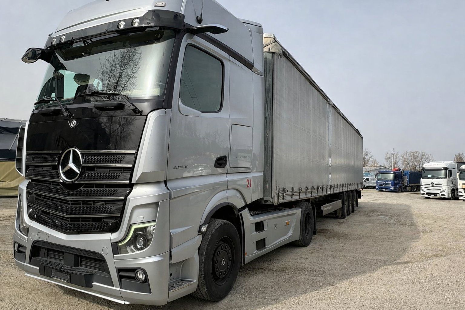 Mercedes-Benz Lastwagen: Mercedes Benz "Edition" Actros 1853 – Gebraucht aus Reinach BL von Swiss-itech.com 1