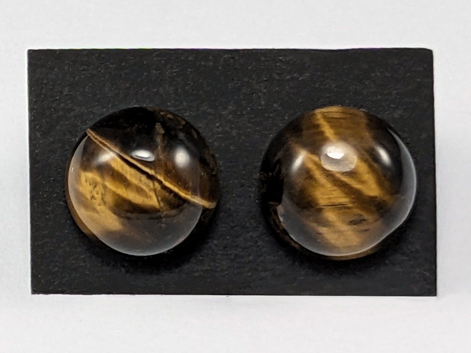 Orecchini pendenti & Orecchini a lobo: Tigerauge Ohrstecker/Ohrringe 10mm – Nuovo e nell'imballaggio originale da Meilen venduto da GypsyCat