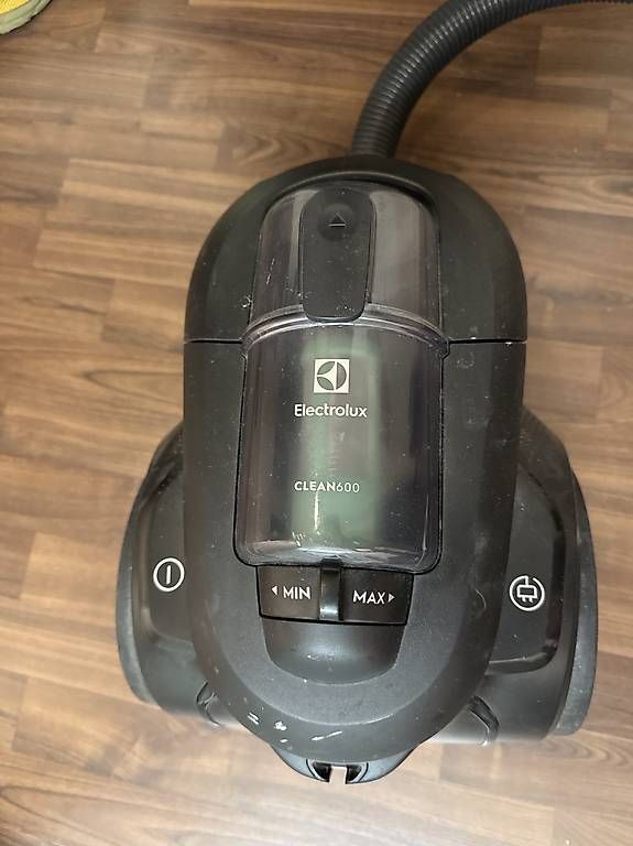 Electrolux Staubsauger & Zubehör: Electrolux Staubsauger Clean 600 beutellos – Gebraucht aus St. Gallen von tob_5j2g 1
