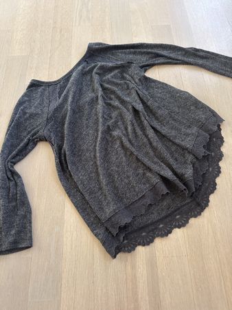 Hollister Pullover, grau mit Spitze - perfekt für Herbst!
