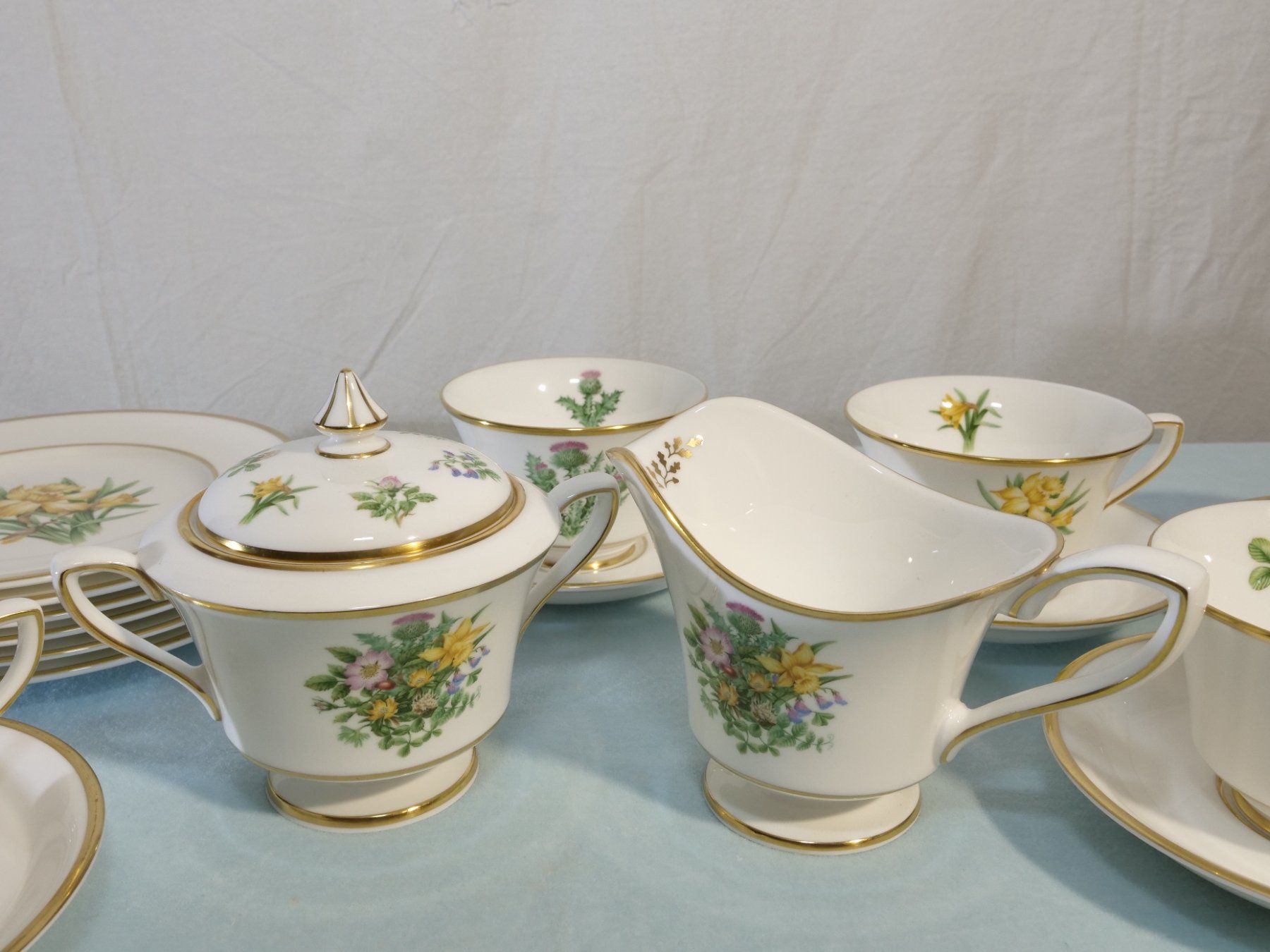 Royal Worcester Set di piatti: Geschirr-Set Kaffee- oder Tee von Royal Worcsester – Usato da Lustmühle venduto da Glatisant 6