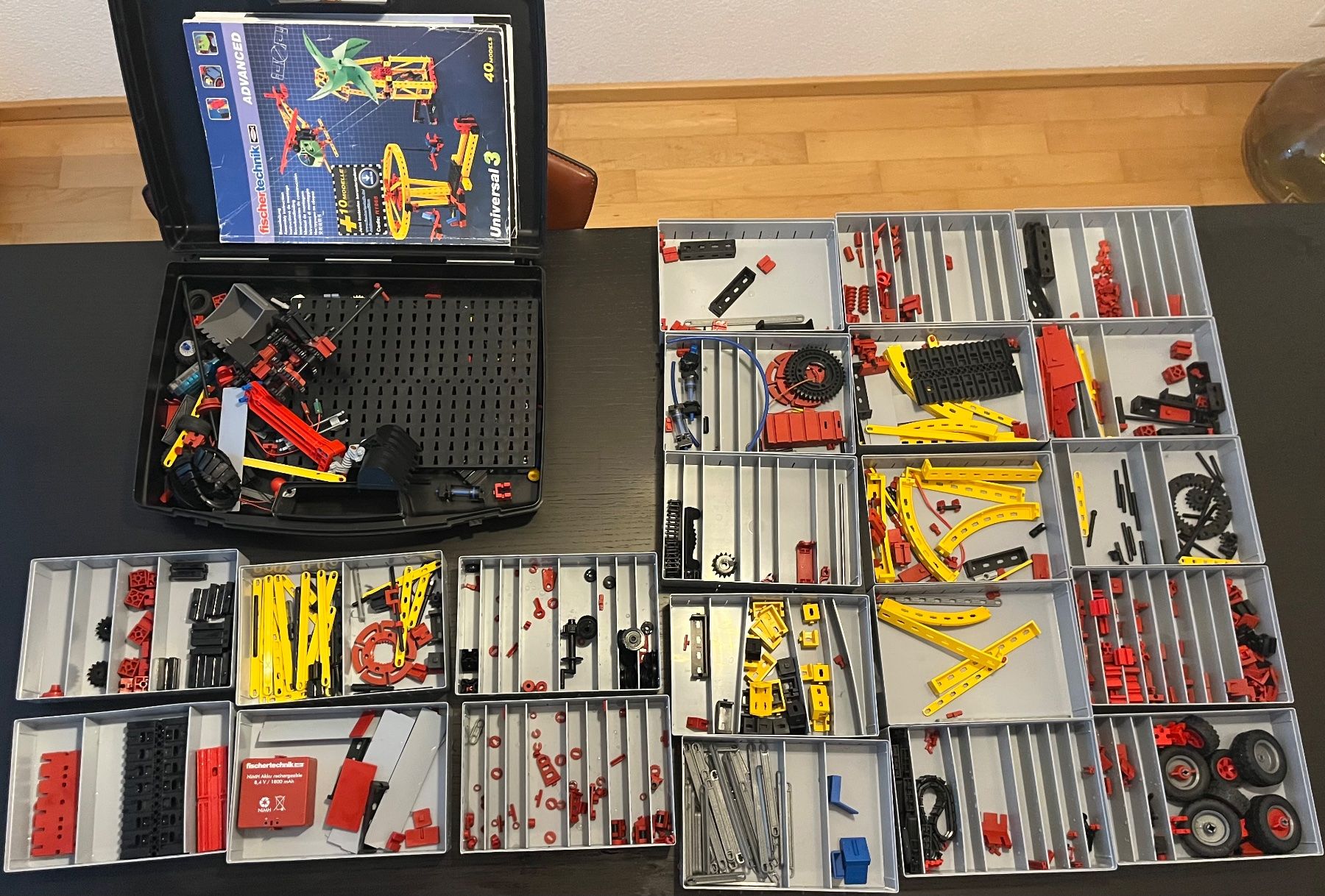 Spielzeuge: fischertechnik Baukasten Universal 3 Advanced Profi guter... – Gebraucht aus Bonstetten von Chickabee 1
