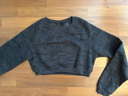 Alphalete Pullover