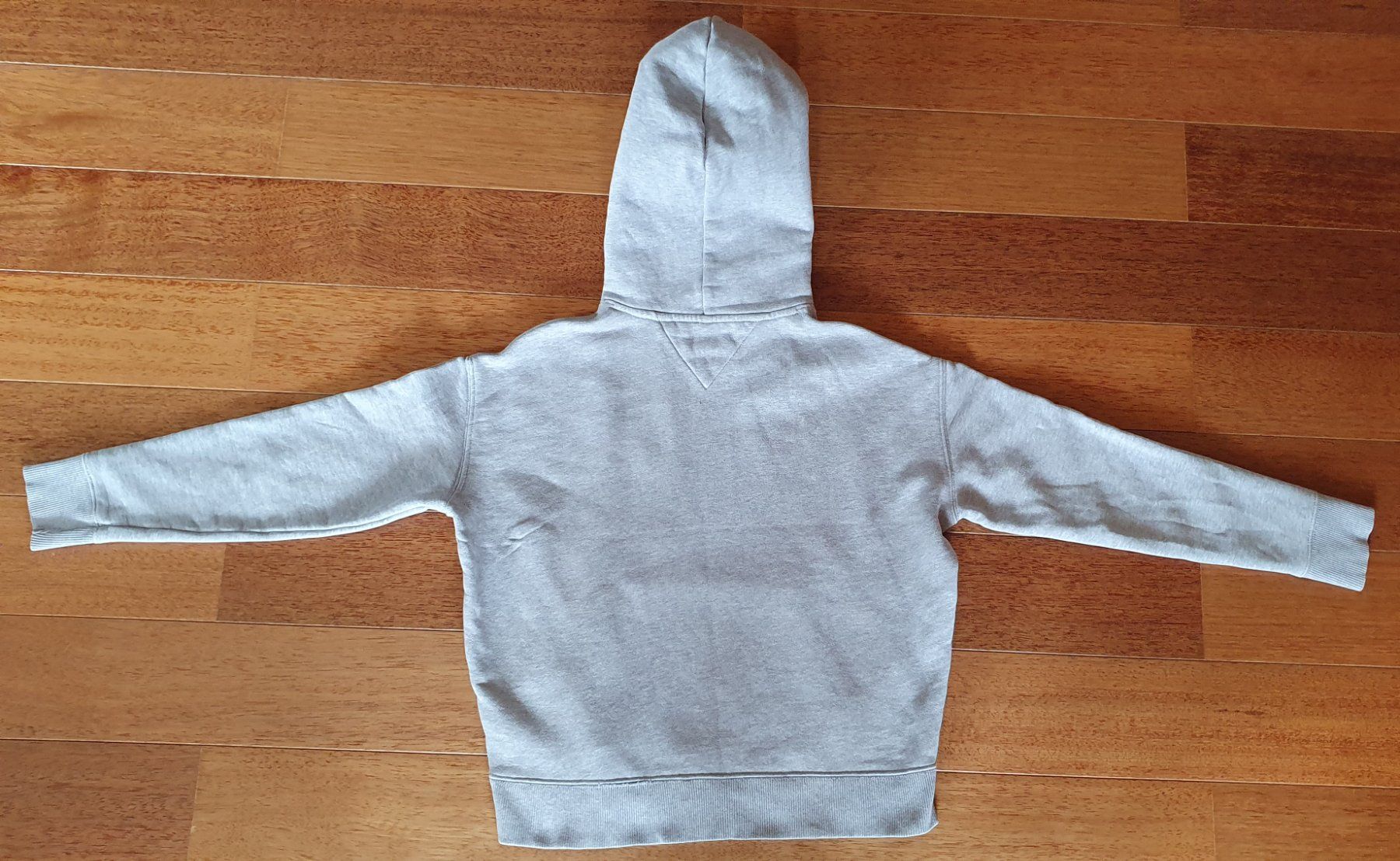 Tommy Hilfiger Maglioni & Felpe: Tommy Heans Hoodie – Usato da Steinhausen venduto da parashkevoff 4