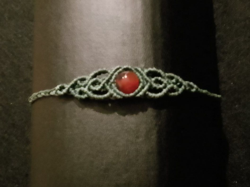 Armbänder & -reifen: handgemachtes Makramee Armband mit Karneol Perle – Neu (gemäss Beschreibung) aus Pfäffikon ZH von Emporos_42 1