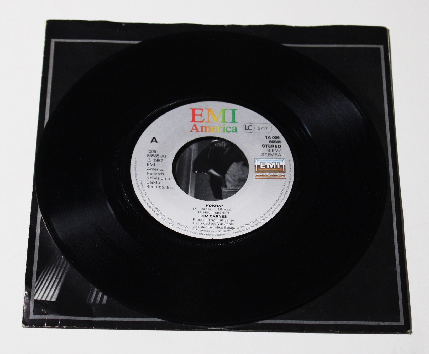 Dischi in vinile: 7" KIM CARNES - VOYEUR - CHART HIT 1982 – Usato da Brüttisellen venduto da Collector-Corner 1