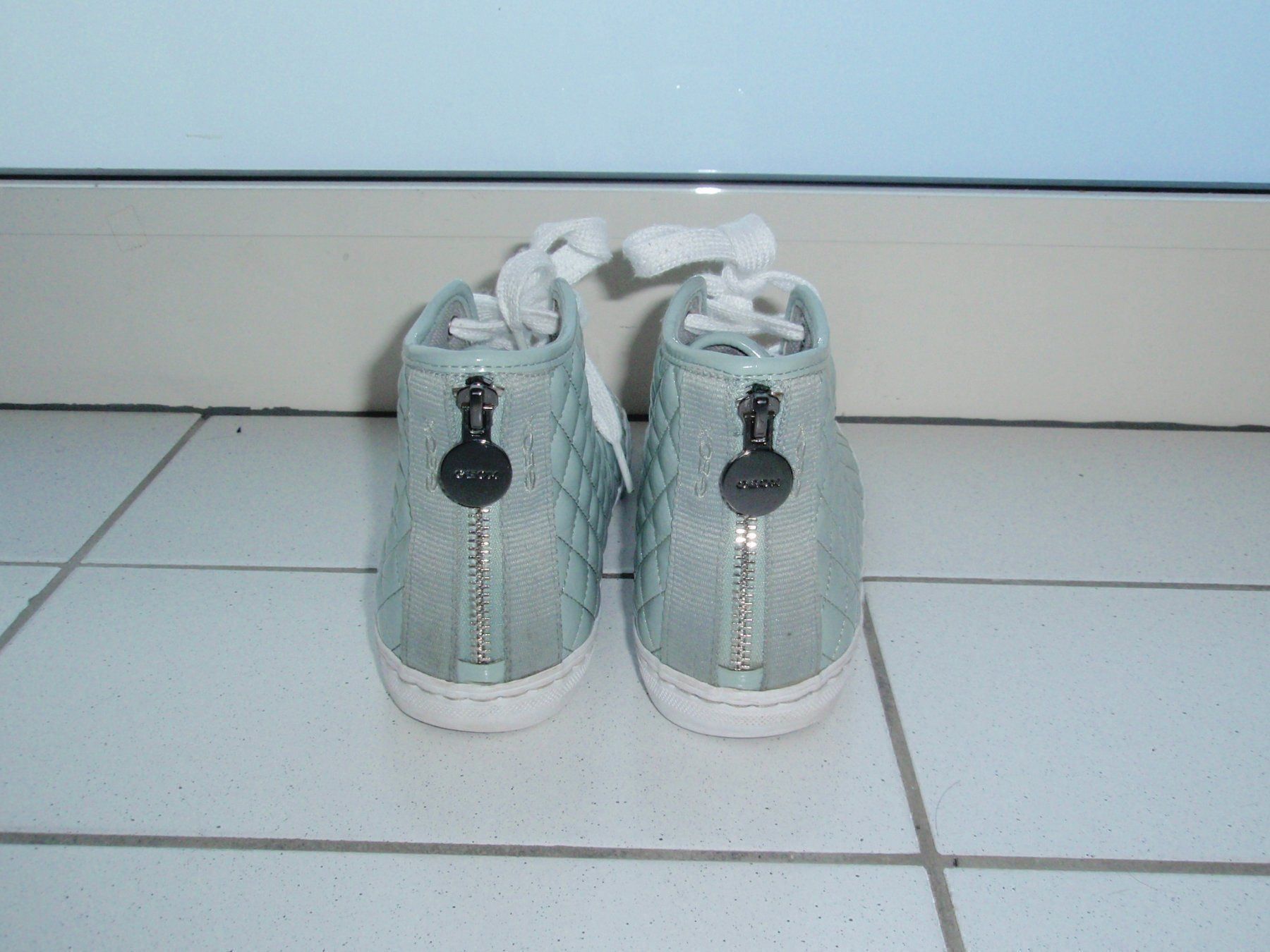 Geox Damenschuhe: GEOX Sneaker / Stiefelette Grösse 38 – Gebraucht aus Basel von chien008 2