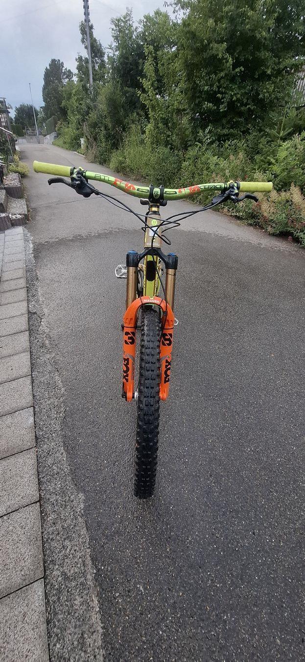 Santa Cruz Biciclette: santa Cruz Nomade 4  c carbon – Usato da Andwil SG venduto da jprs1980 2