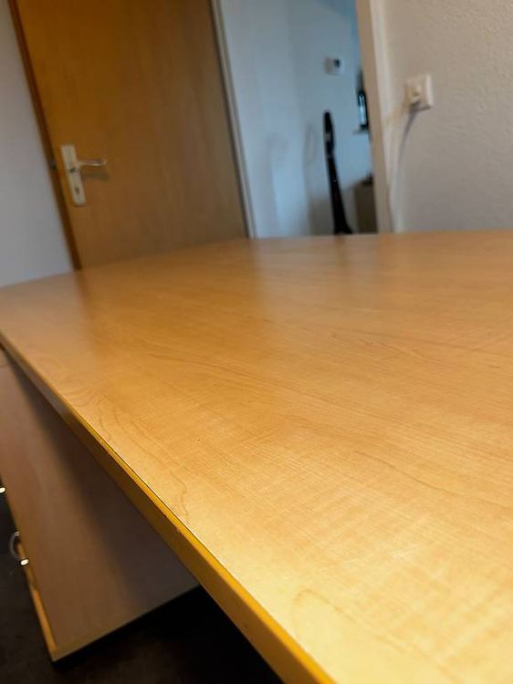 Scrivanie: Schreibtisch mit Schubladenmöbel – Usato da Rupperswil venduto da dyl_dxw5 3