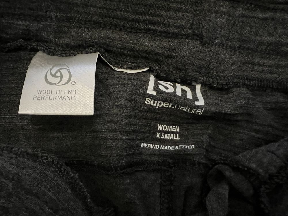 Pantalons: Merino Trainerhose von Super.Natural Gr. XS – D'occasion à Rüti ZH par balance69 1