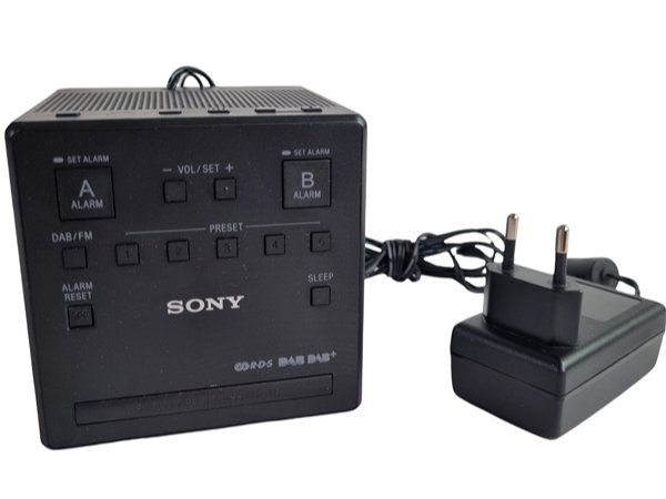 Sony Réveils: SONY DAB Uhrenradiowecker – D'occasion à Wangen b. Olten par Restwert_Wangen