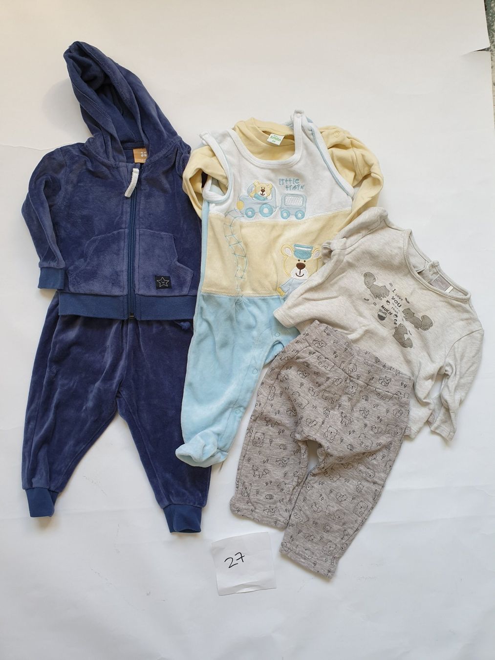 Lotti & Set di vestiti: Kleiderpaket Baby 68 – Usato da Chur venduto da copino
