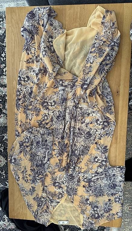 Kleider: Mango Kleid – Gebraucht aus St. Gallen von sho_xzw7