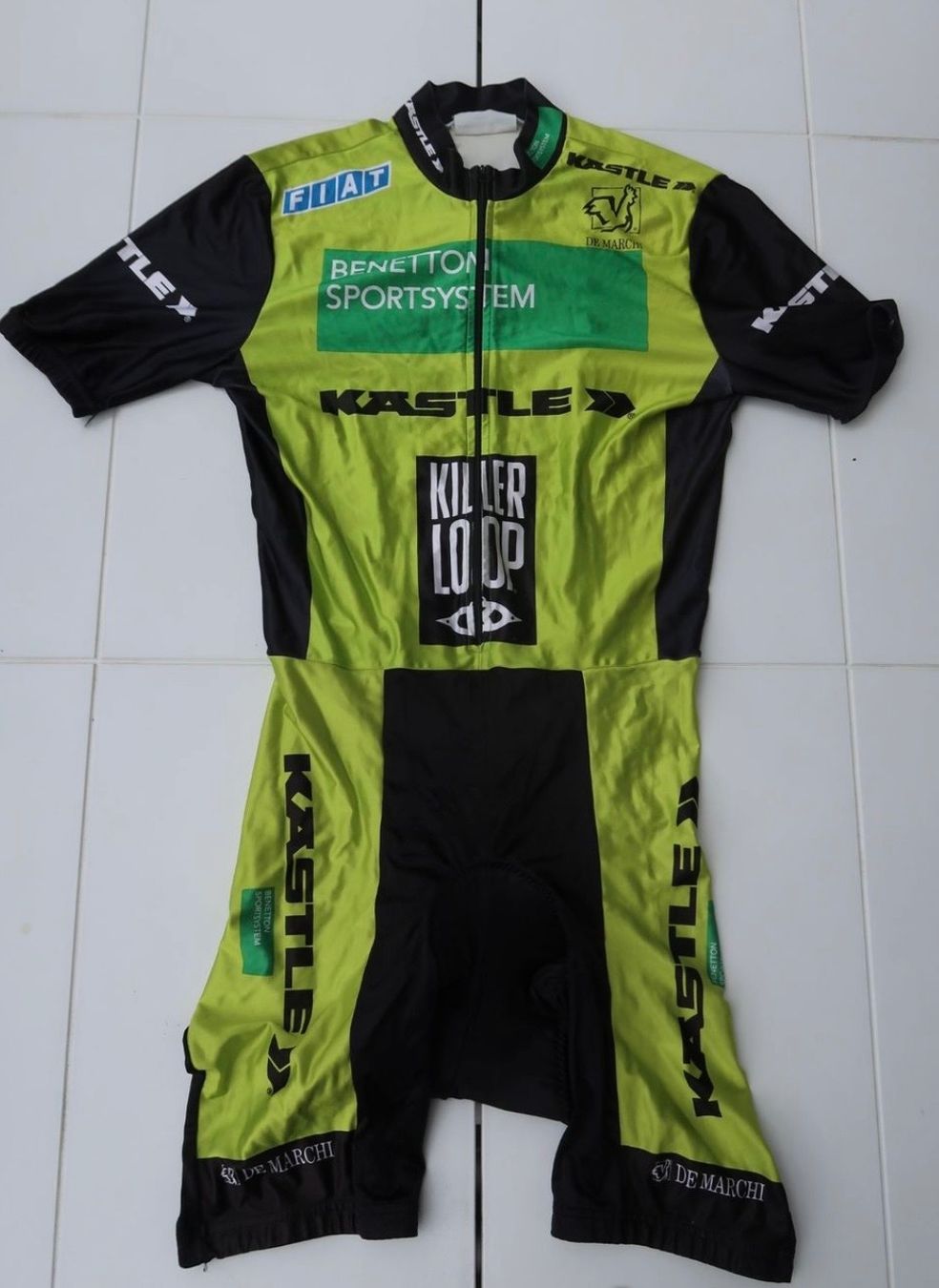 Canottiere & Pantaloni: Trikot (einteiler) anzug – Usato da Zürich venduto da cir_jh8v