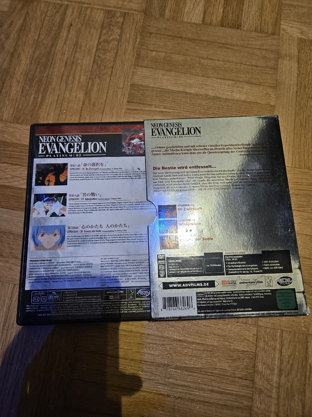 Tutti i DVDs: Neon Genesis Evangelion Platinum 05 – Nuovo (secondo la descrizione) da Liestal venduto da Minuela 1
