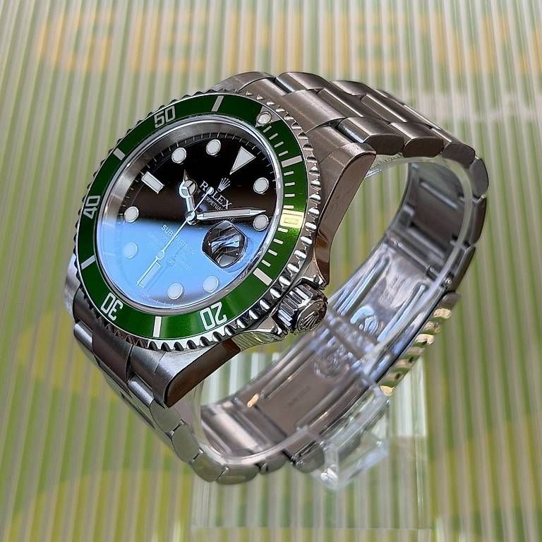 Orologi: Rolex Submariner "Kermit" Unpolished 16610LV – Usato da Genève venduto da minty.watches 1