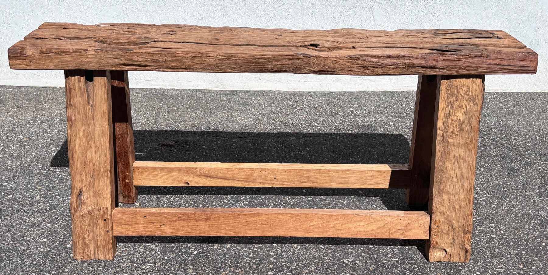 Cassettiere: Rustikales, massives Sideboard oder Tisch aus Altholz – Usato da Chur venduto da elifornico