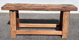 Rustikales, massives Sideboard oder Tisch aus Altholz