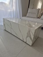 Neuer Couchtisch aus Feinsteinzeug in Marmoroptik – 120 x 60