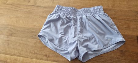 NIKE Sportshorts Damen