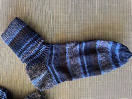 Warme, handgestrickte Socken, ca Grösse 41/42