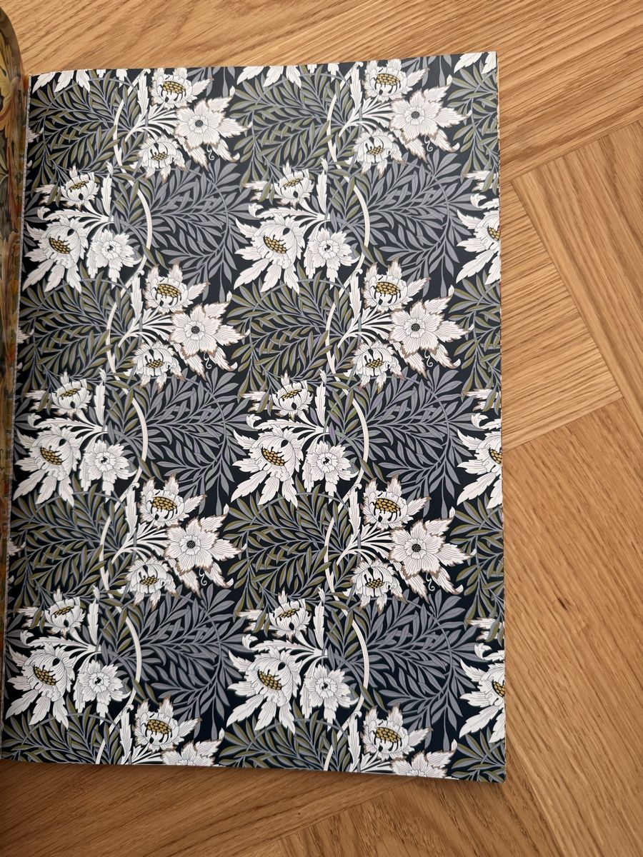 Papiere: William Morris Geschenkpapier – Neu (gemäss Beschreibung) aus Bern von chr_y8f7 8