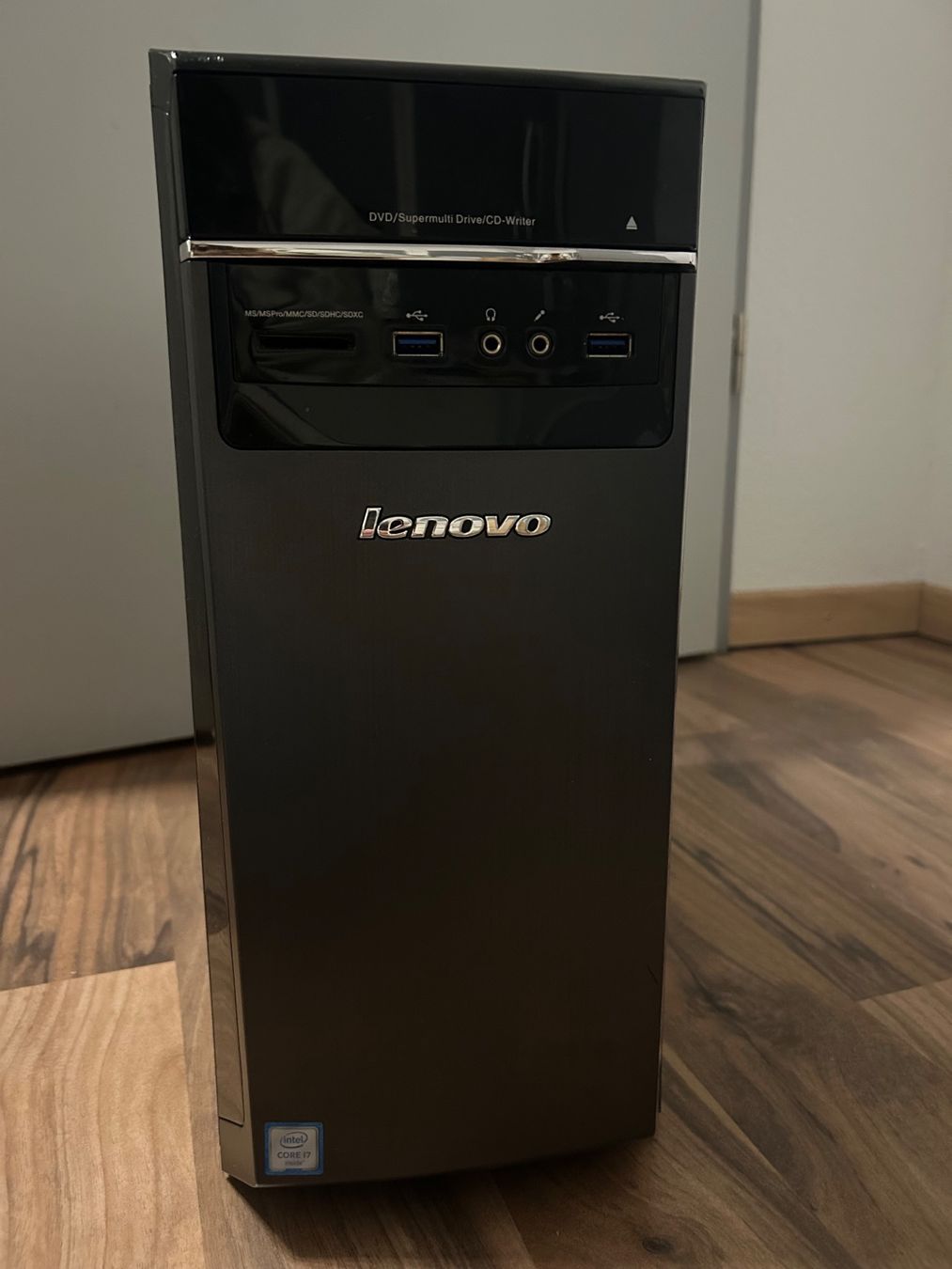 Lenovo PCs: Lenovo IdeaCentre Desktop PC – D'occasion à Oberurnen par simgug