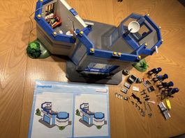 Playmobil Polizeiwache Polizei Station mit Gefängnis