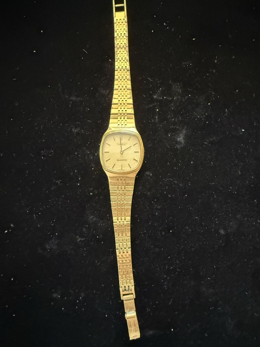 Tissot Orologi: Montre Tissot à quartz  – Difettoso da Yverdon-les-Bains venduto da sge_9vfy