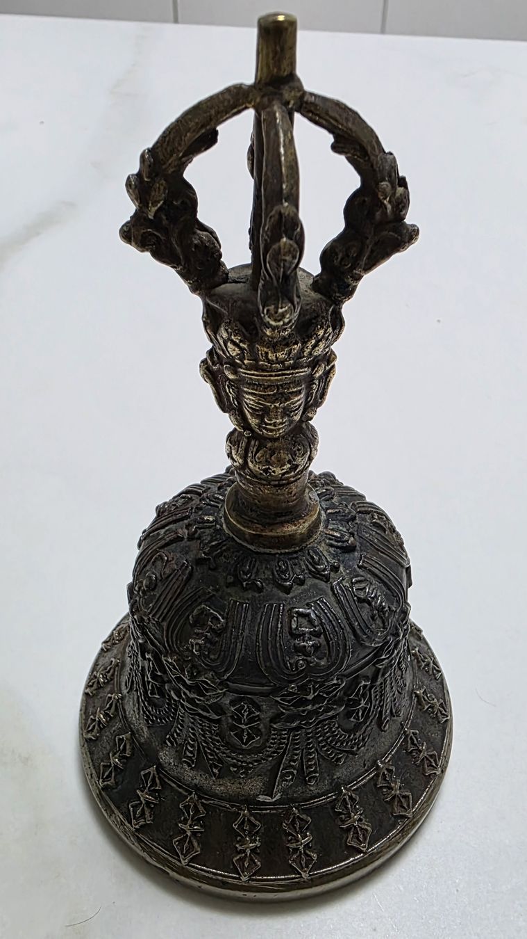Campanacci mucche: Tibetische Ritualglocke - – Usato da Niederuzwil venduto da 262305 2