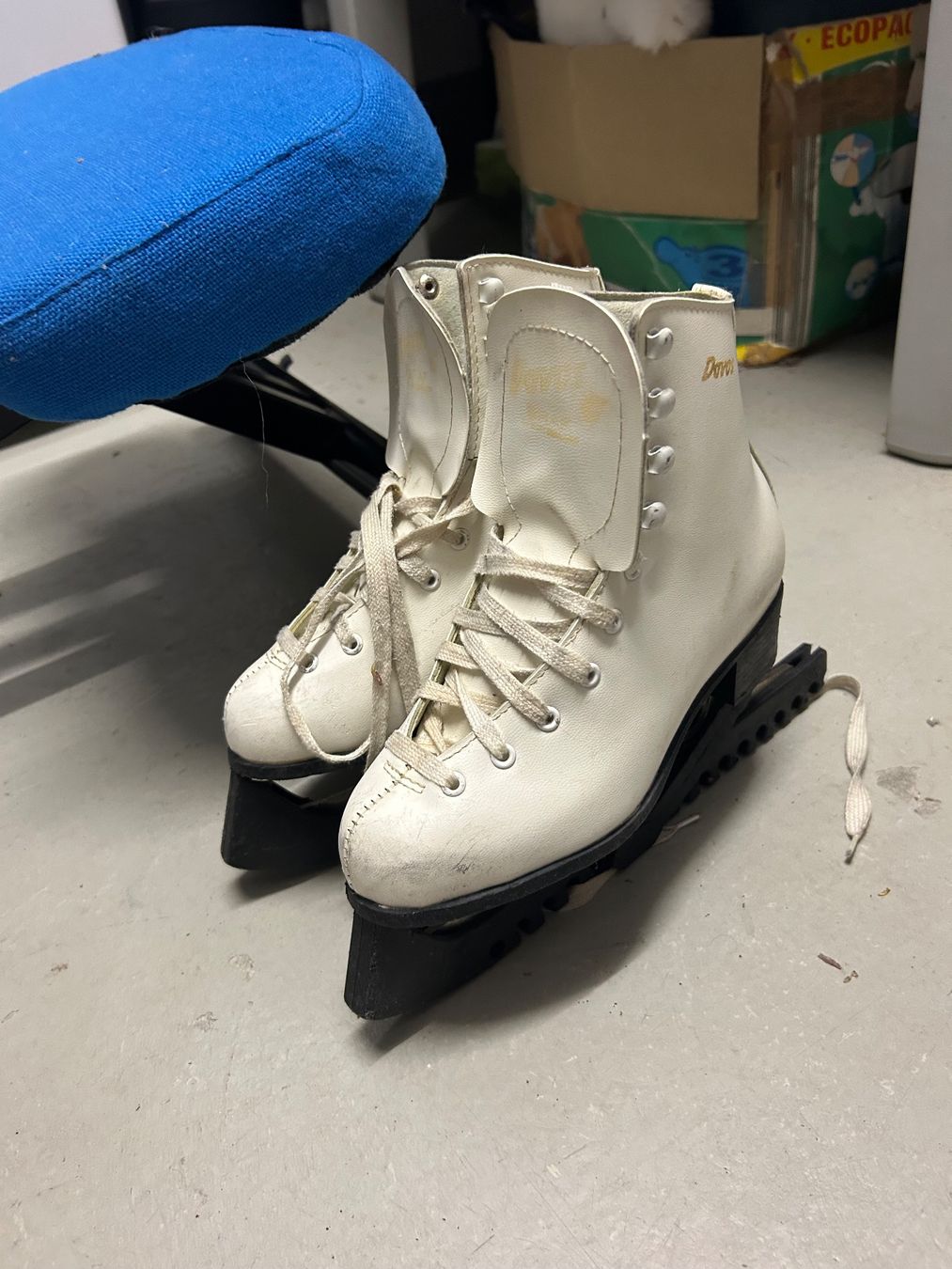Pattini da ghiaccio: Eiskunstlaufschuhe Kinder gr. 34 – Usato da Wabern venduto da belka72 2