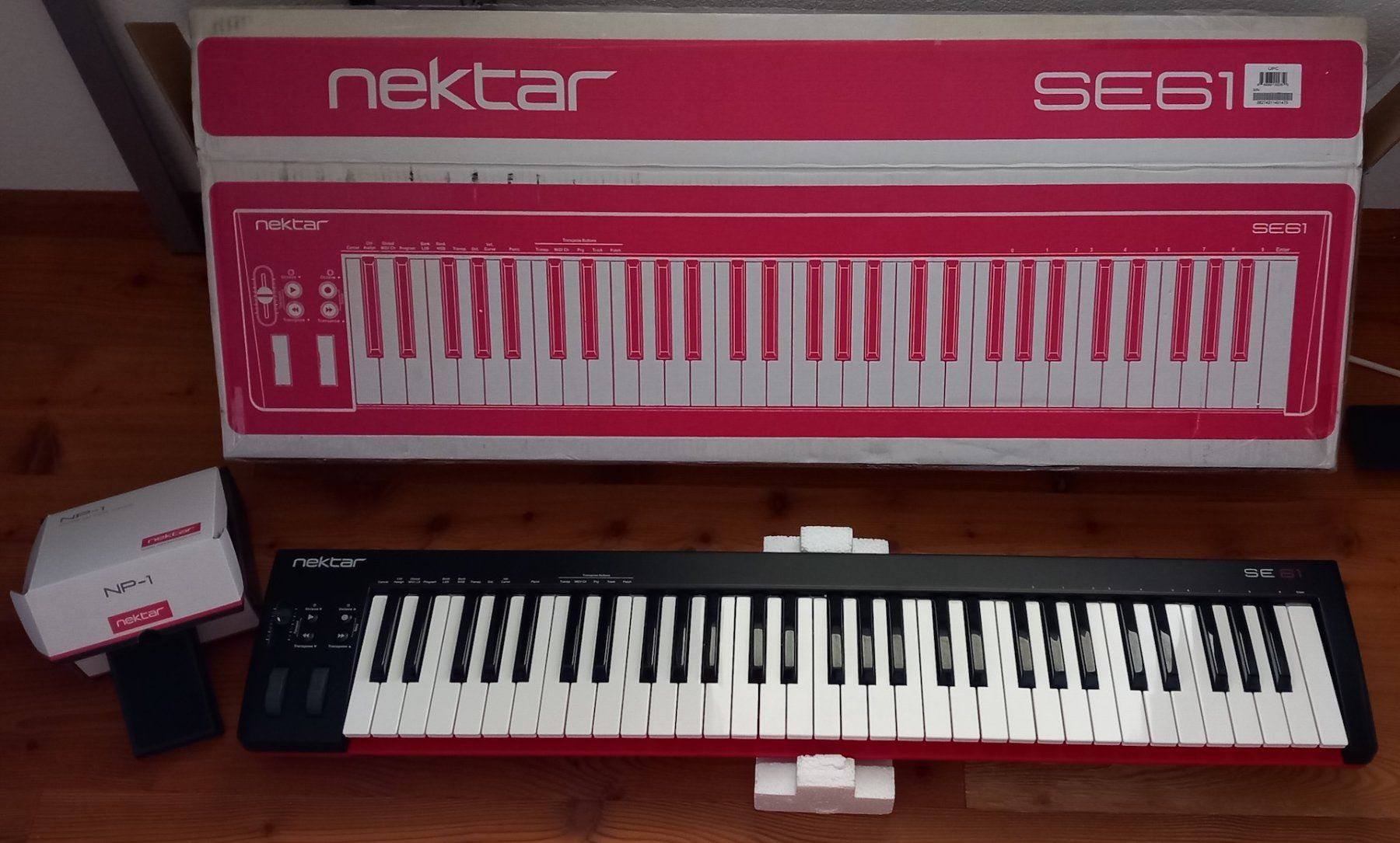 Strumenti musicali: USB MIDI Controller-Keyboard, inkl. Pedal – Nuovo (secondo la descrizione) da Blitzingen venduto da Pat770