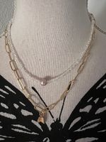 Sehr schöne vergoldete Kette mit kleinen Kristallen / Perlen