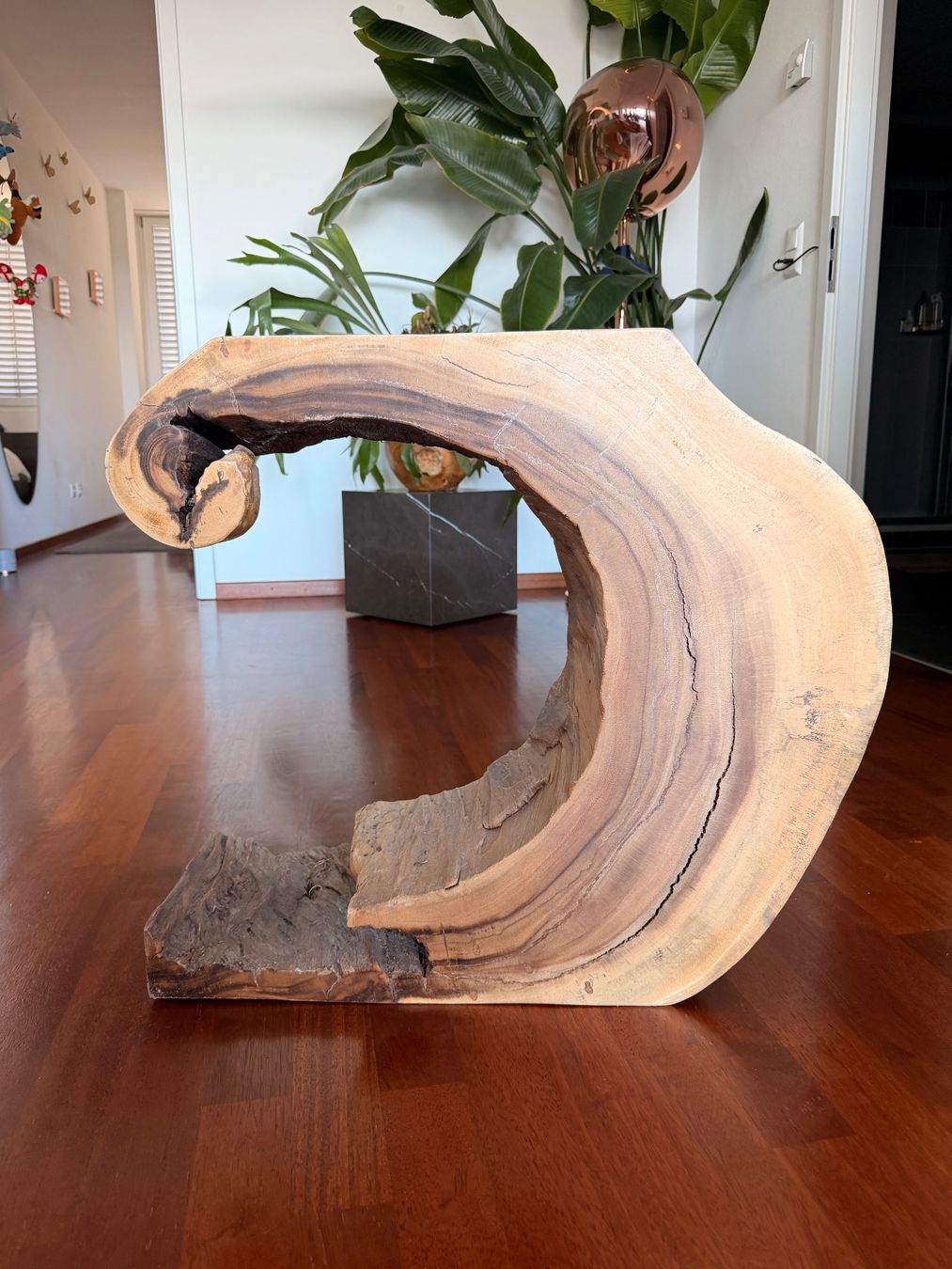 Tavoli: Table d'appoint en bois d'acacia massif – Usato da Lausanne venduto da Adrian.stefan 1
