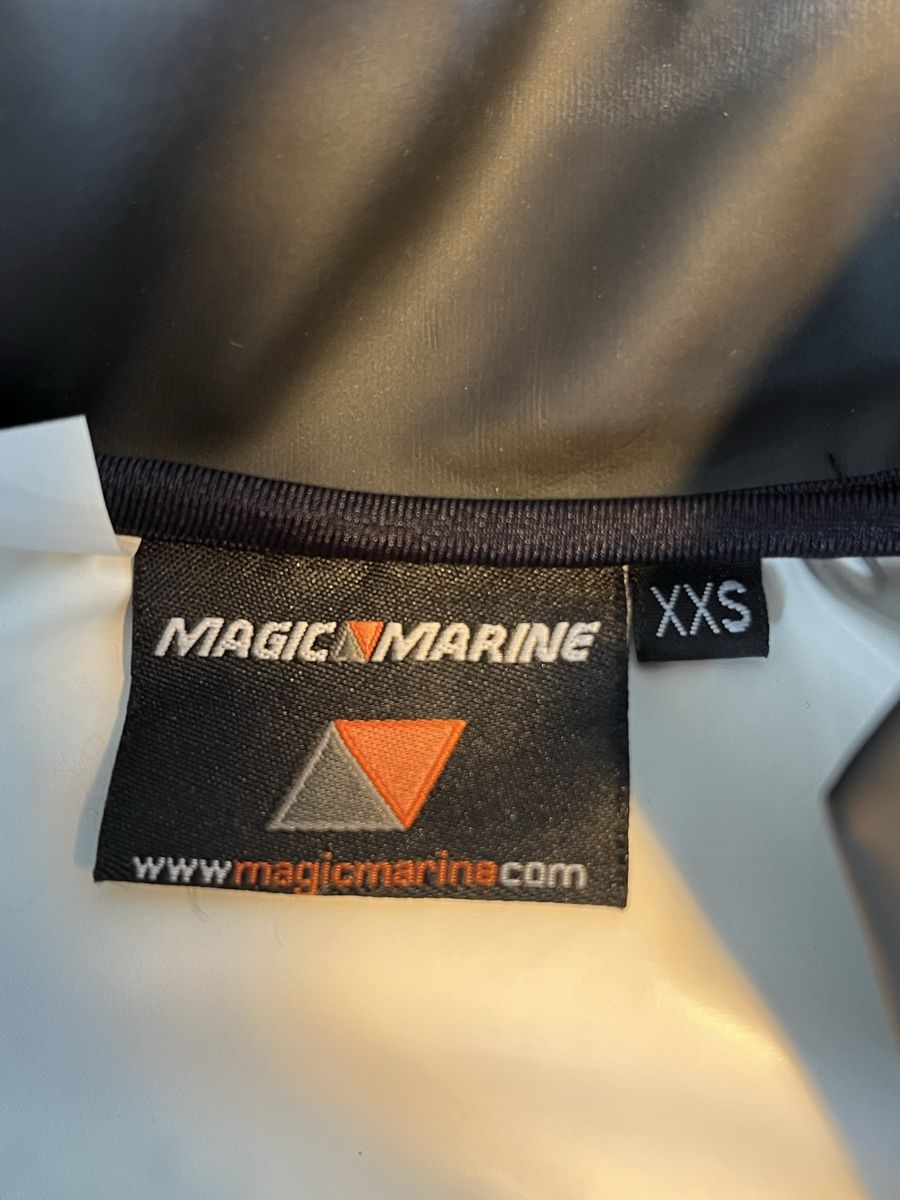 Giacche: Magic Marine Junior Jacket – Größe XXS – Nuovo (secondo la descrizione) da Oberägeri venduto da Brod_Sales 7