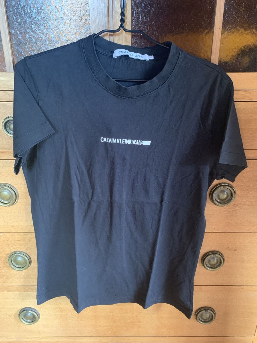 Calvin Klein T-shirt: Tee-shirts Calvin Klein – Usato da La Neuveville venduto da nat_r69j