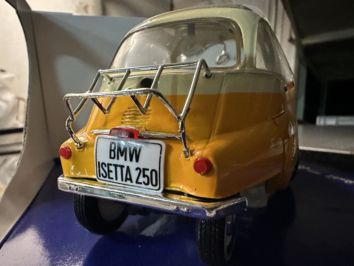 BMW Modellini d'auto: Bmw isetta 250 Oldtimer classic revell – Nuovo (secondo la descrizione) da Reinach AG venduto da rares75 3