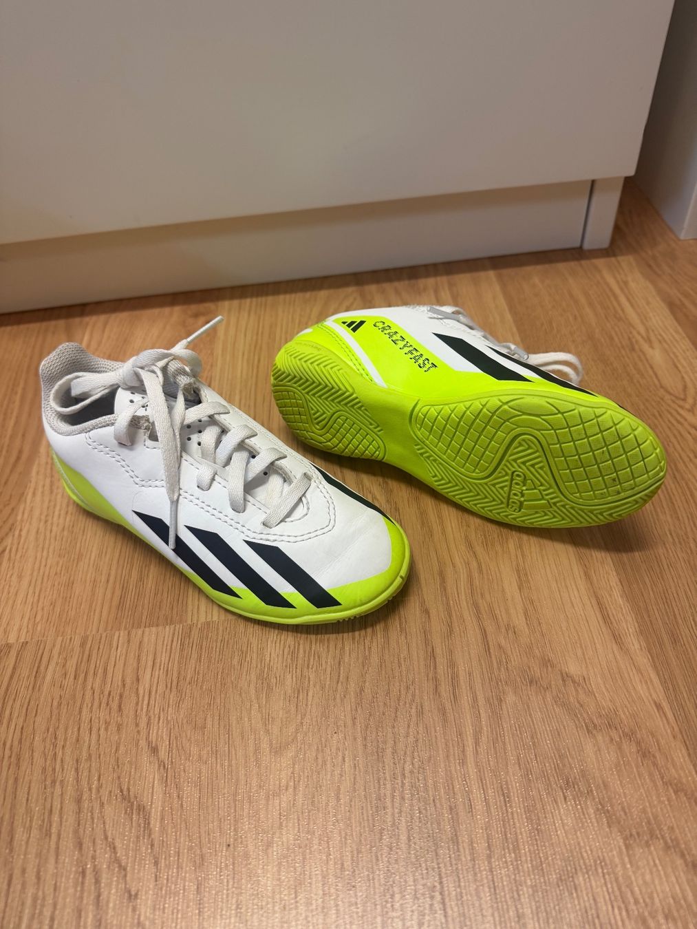 Adidas Scarpe per ragazzi: Fussballschuhe GR 29 – Usato da Bolligen venduto da hvw 1