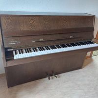Piano, gratis abzugeben 