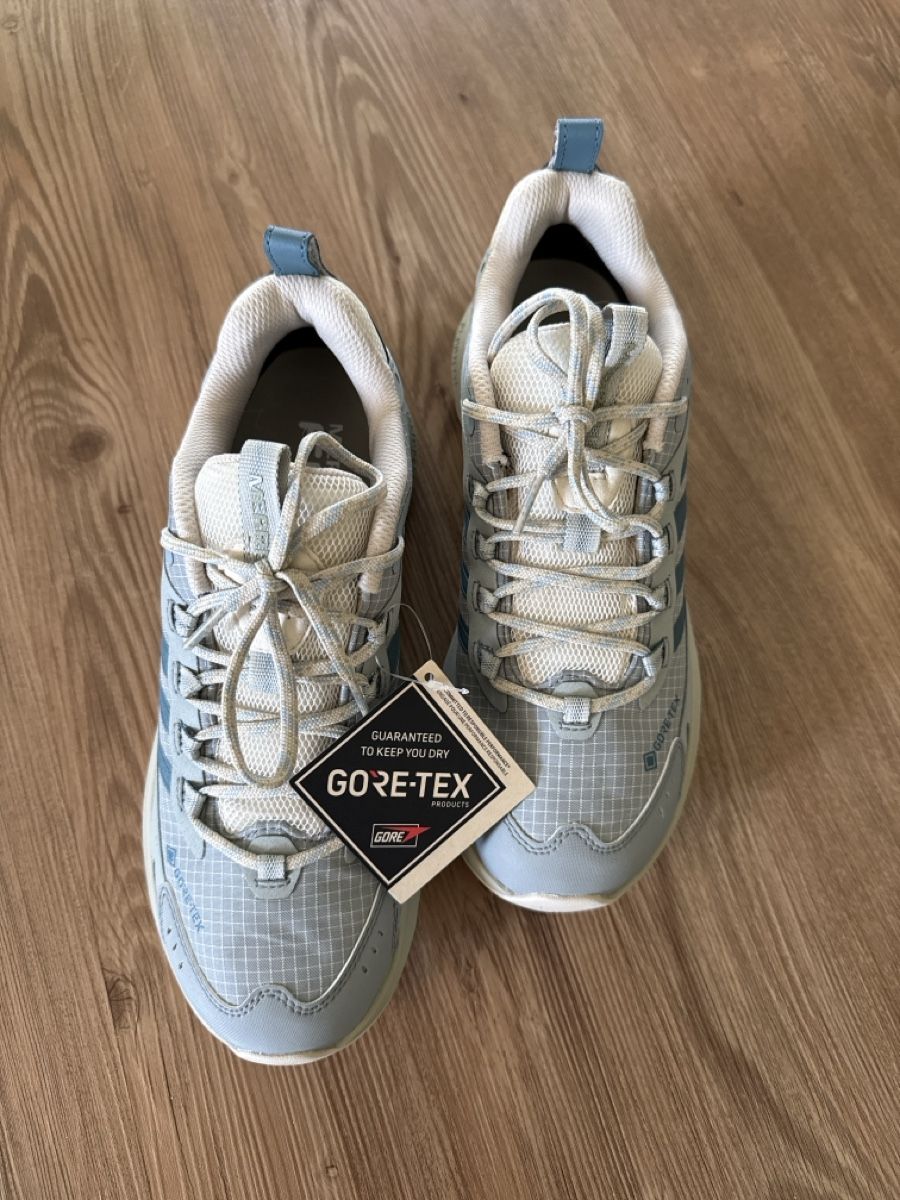 Merrell Chaussures femmes: Merrell Ice blau Gore-Tex Gr 40 neu – Neuf avec emballage d'origine à Wädenswil par Midas04