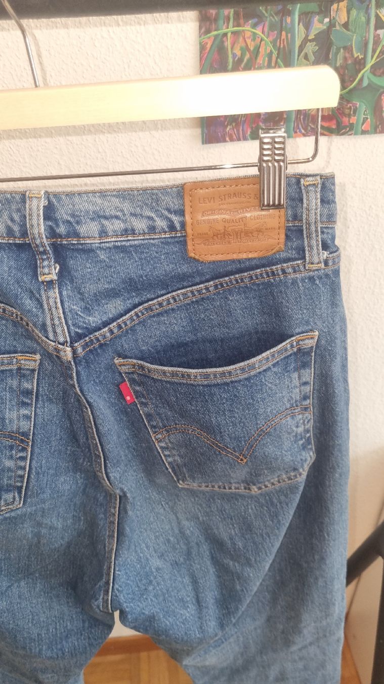 Levi's Jeans: Levis Ribcage Straight 30 – D'occasion à Luzern par tar_nw6s 1
