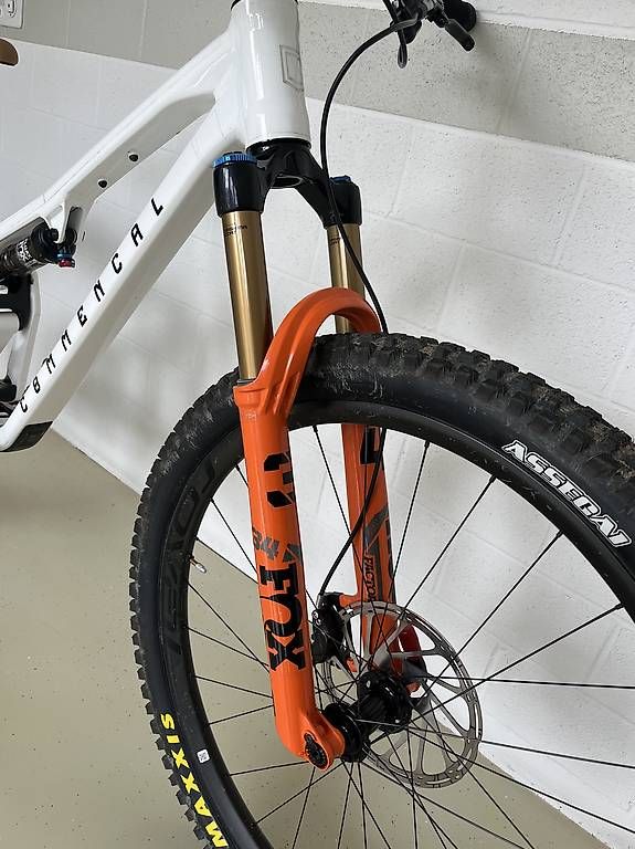 Fox Pezzi di ricambio: Fourche fox 34 140 factory grip2 kashima 29 float dps 210x50 – Usato da Genève venduto da mat_dkg2 3