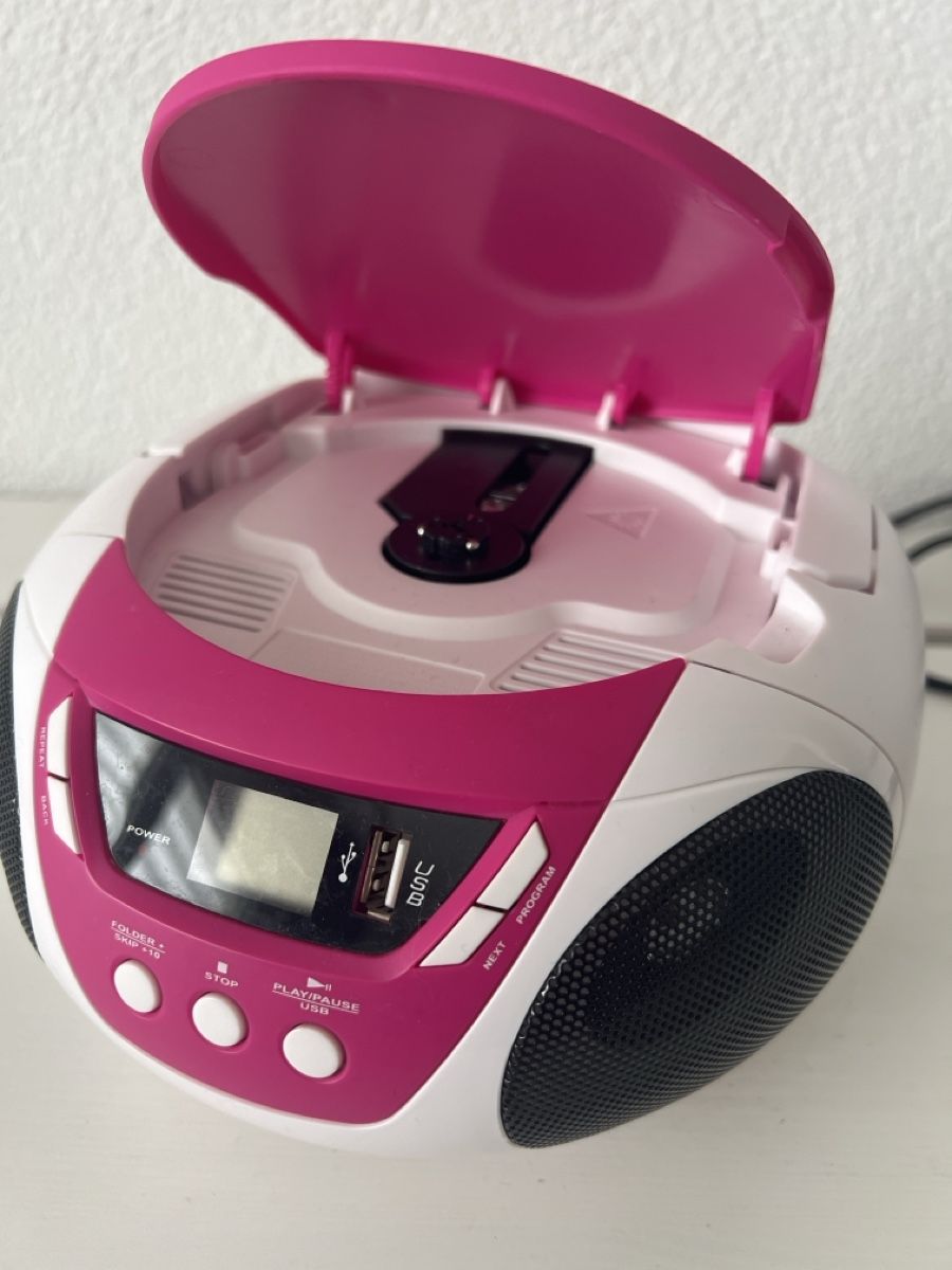 Durabase Lecteur media portable: Durabase CD-Player Radio mit USB Rosa Weiss – D'occasion à Gossau SG par Olivera11