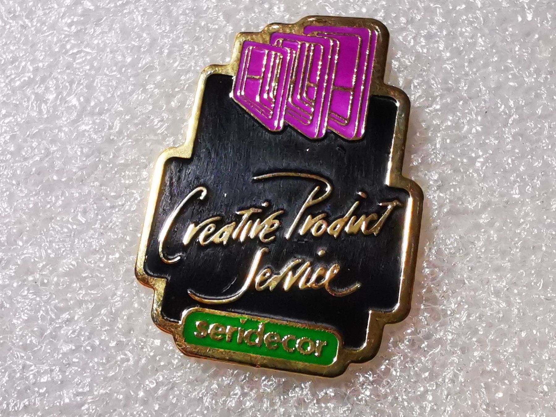 Placchette & Badge: Ansteckpin 136: Seridecor – Usato da Oppligen venduto da Pin-Fall-Shop